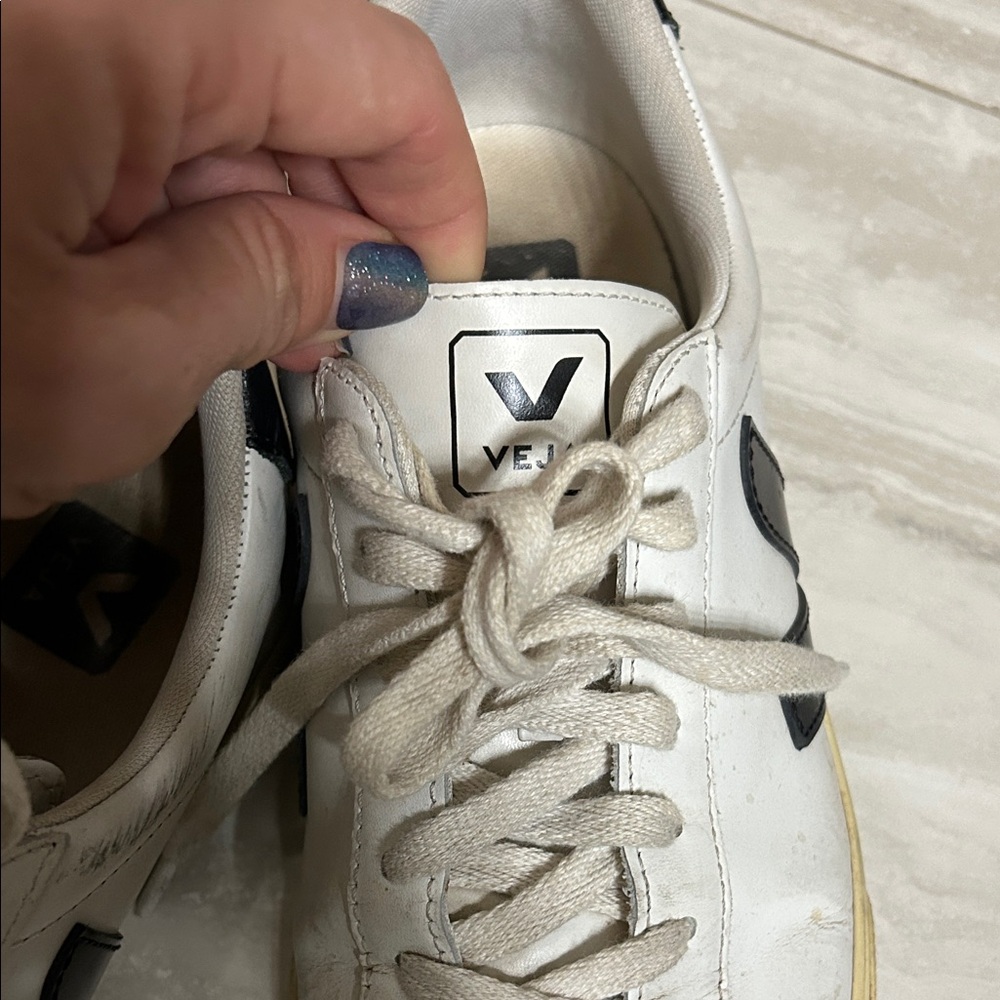 Veja Esplar White Leather Sneakers with Black V Detail 39/8 - Picture 7 of 7